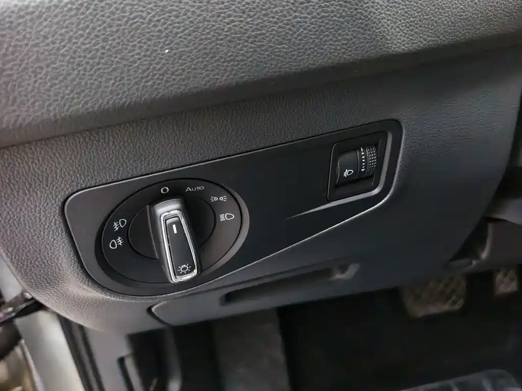 Volkswagen Tiguan L — миниатюра 12