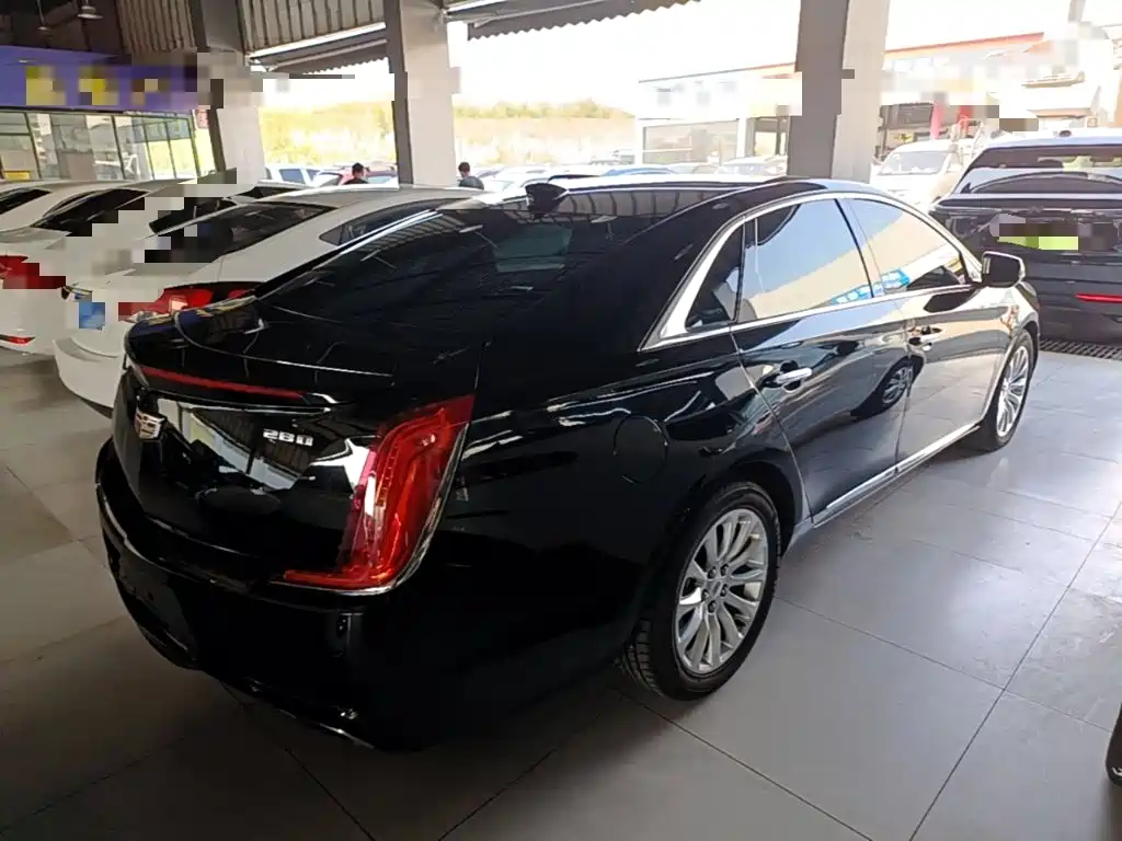 Cadillac XTS — миниатюра 7