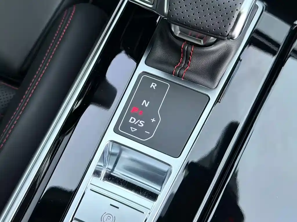 Audi RS 6 — миниатюра 13