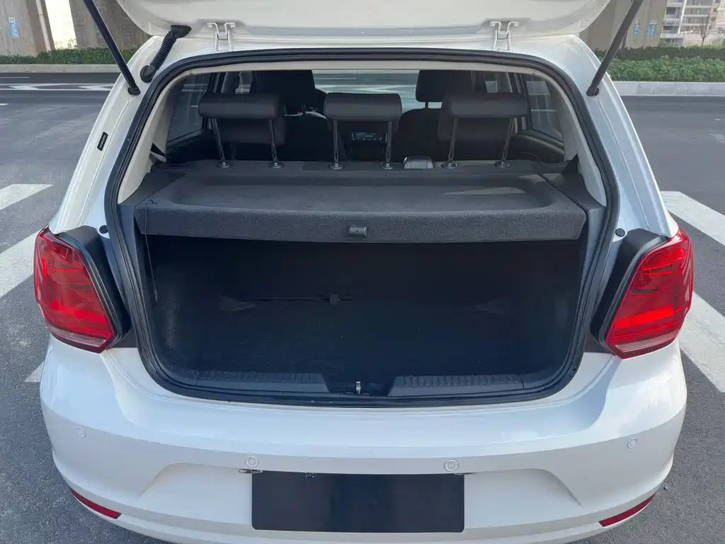 Volkswagen Polo — миниатюра 9