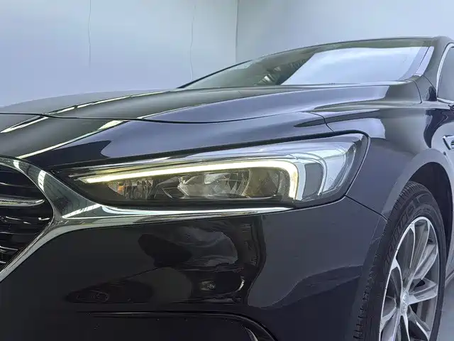 Buick LaCrosse — миниатюра 2