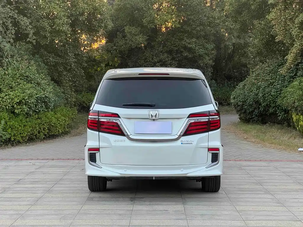 Honda Elysion — миниатюра 10
