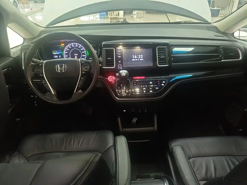 Honda Elysion — миниатюра 10