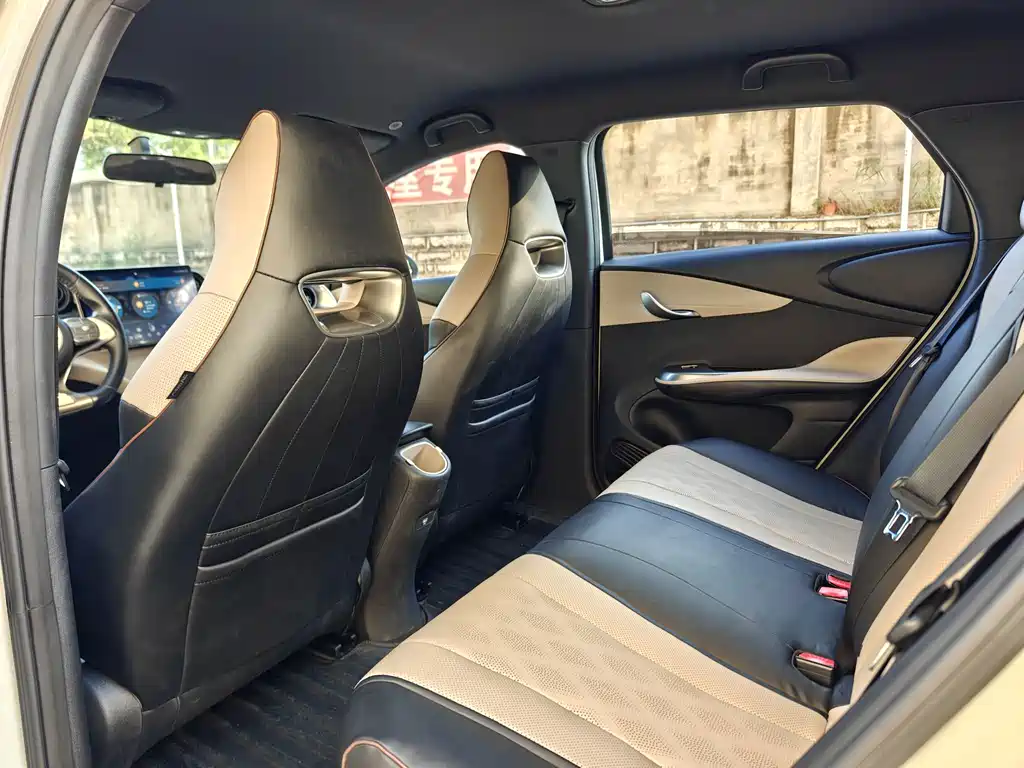 BYD Dolphin — миниатюра 6