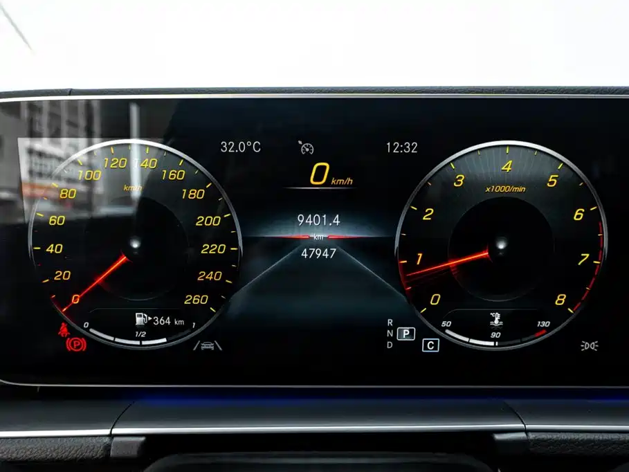 Mercedes-Benz GLE (Import) — миниатюра 13