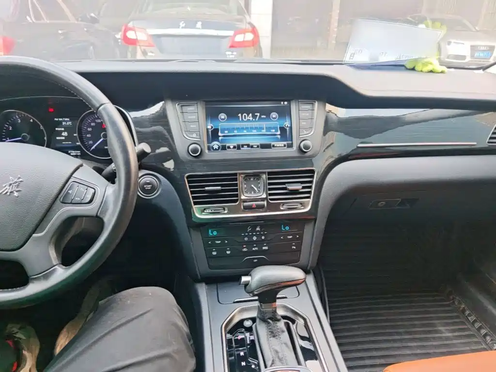 Hongqi Hongqi H7 — миниатюра 10
