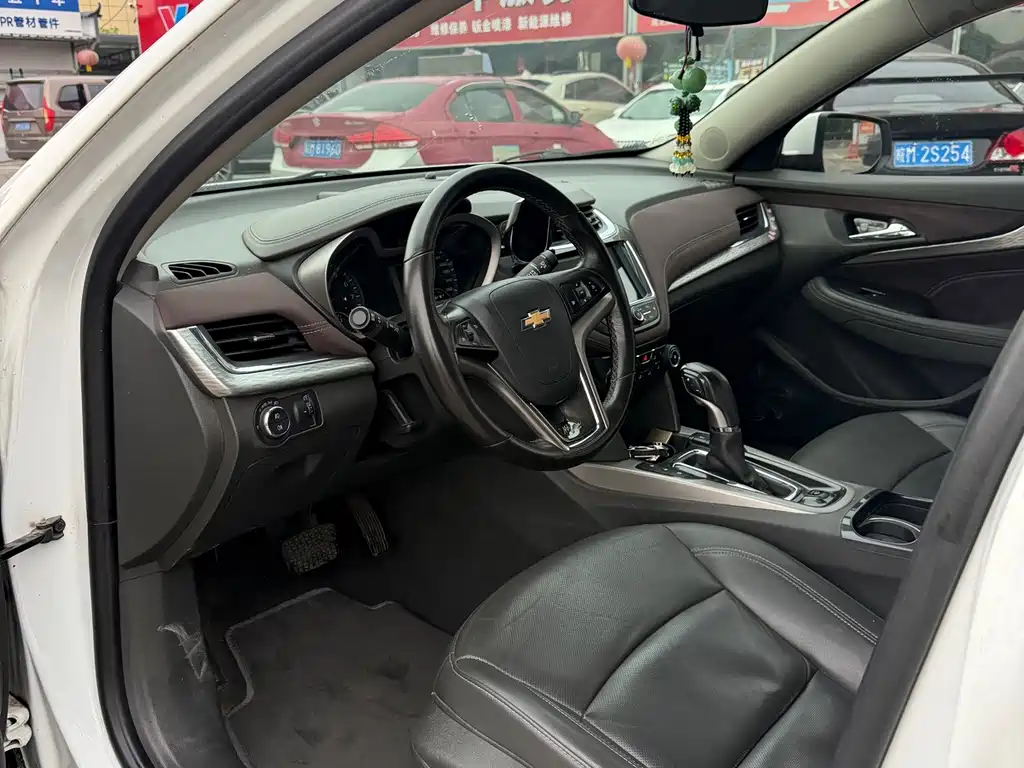 Chevrolet Malibu — миниатюра 4
