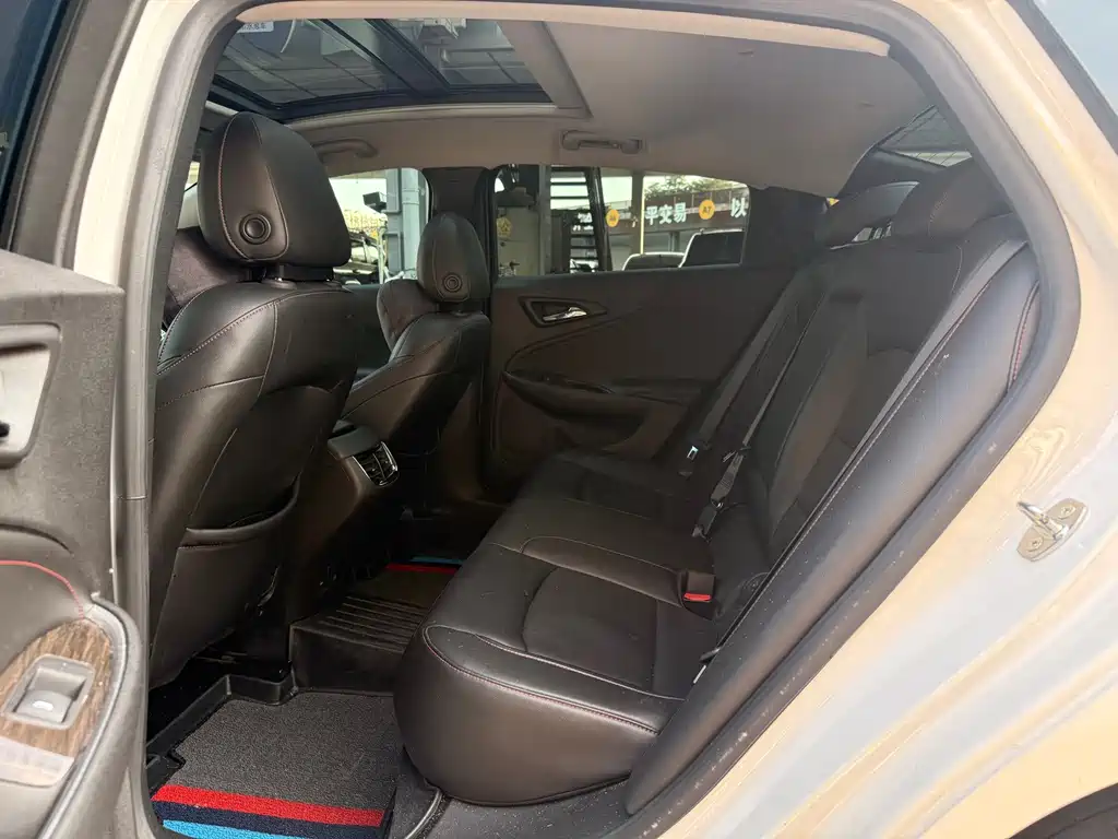 Chevrolet Malibu XL — миниатюра 6