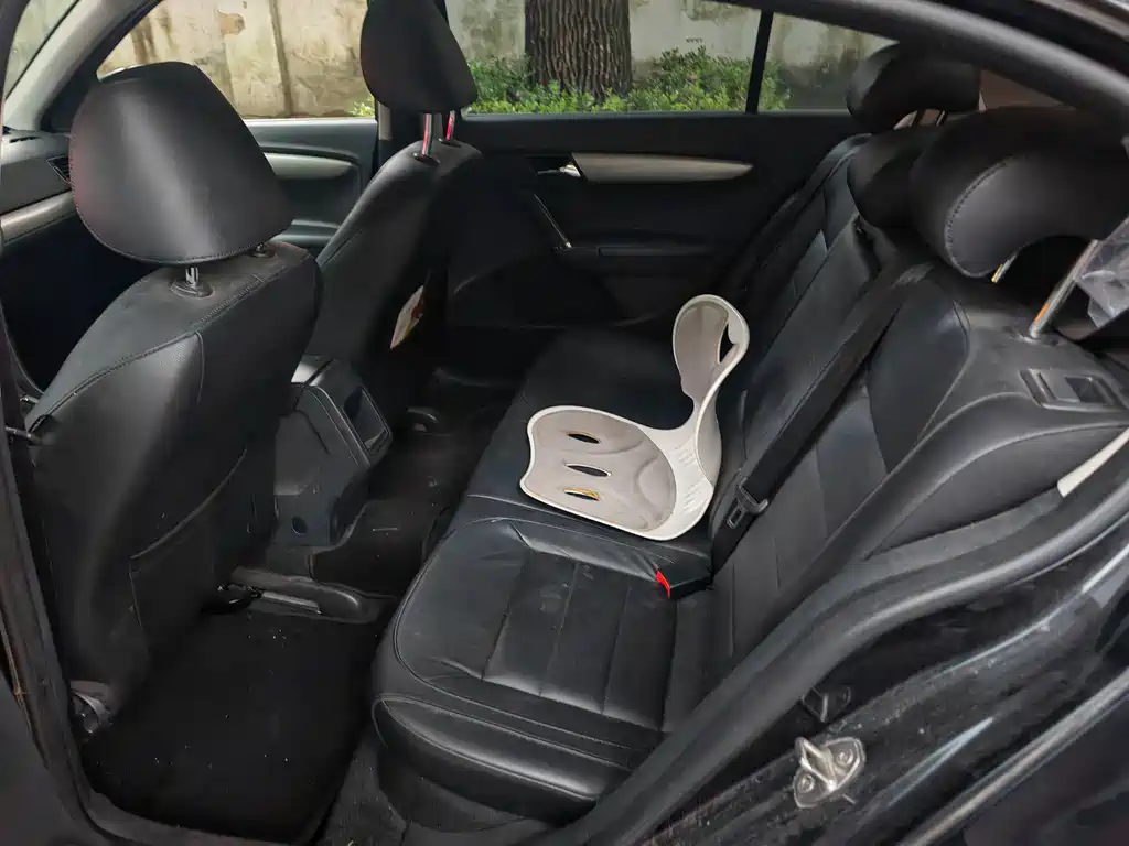 Volkswagen Lavida — миниатюра 4