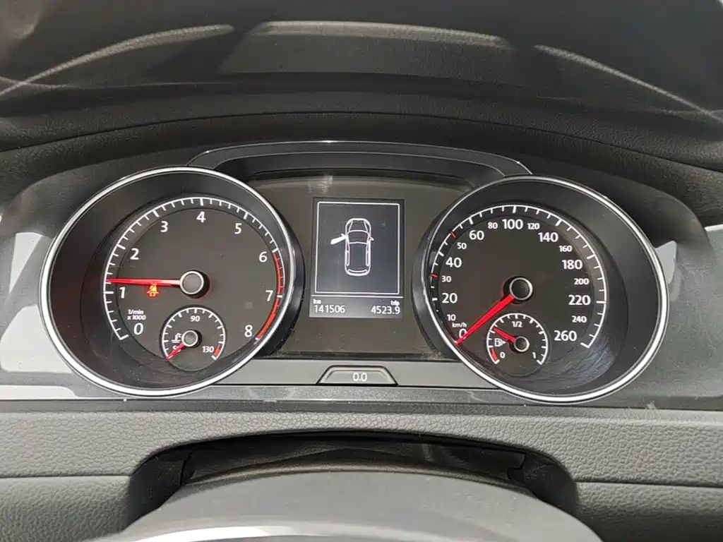 Volkswagen Golf — миниатюра 12