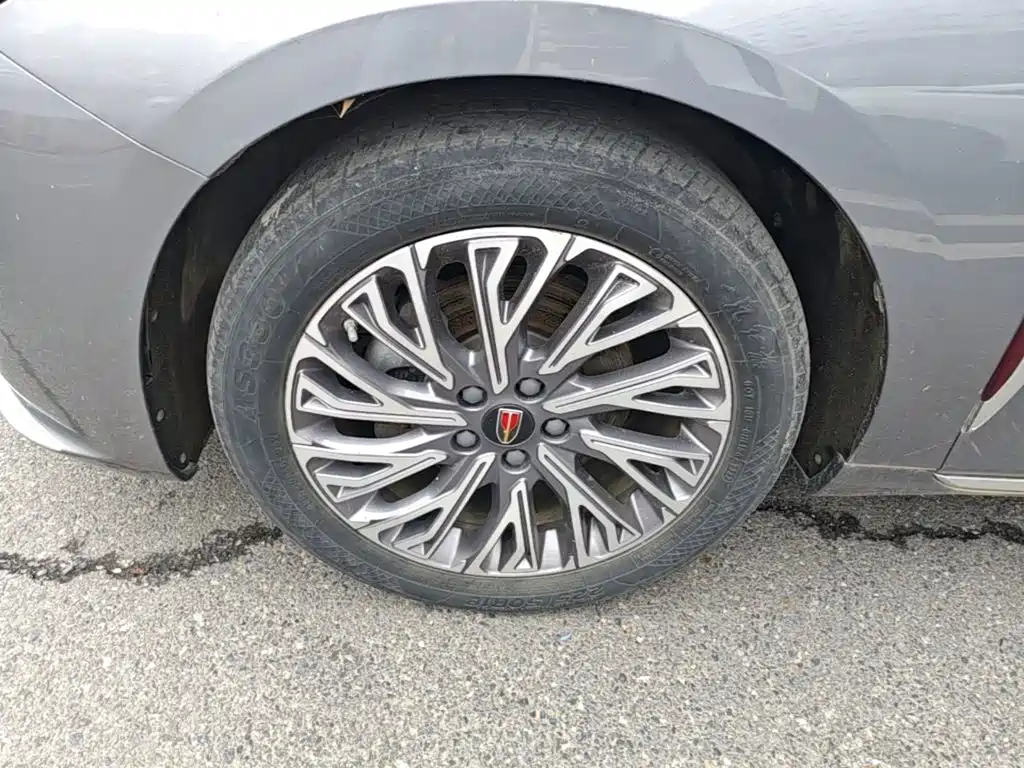 Hongqi Hongqi H5 — миниатюра 23