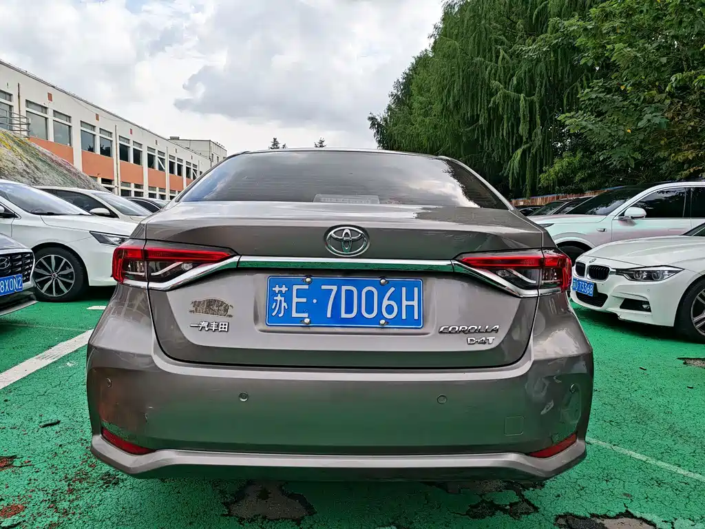 Toyota Corolla — миниатюра 12