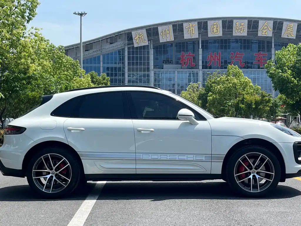 Porsche Macan — миниатюра 4