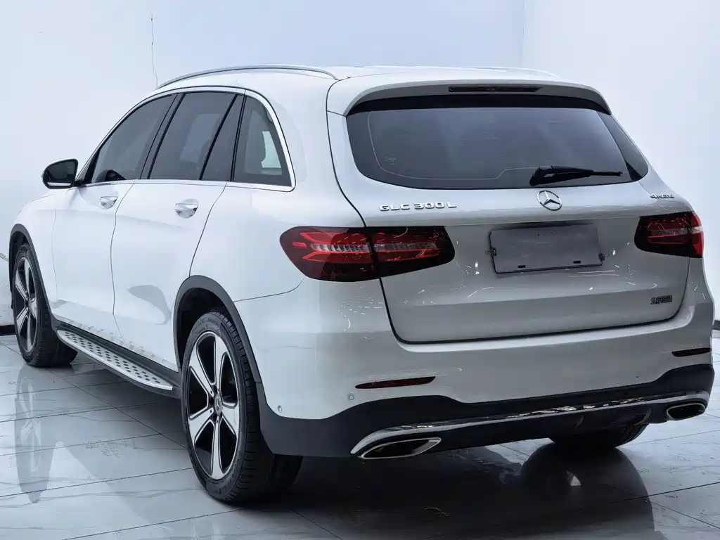 Mercedes-Benz GLC — миниатюра 9