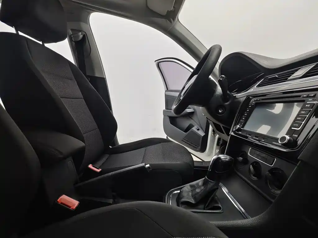 Volkswagen Bora — миниатюра 14
