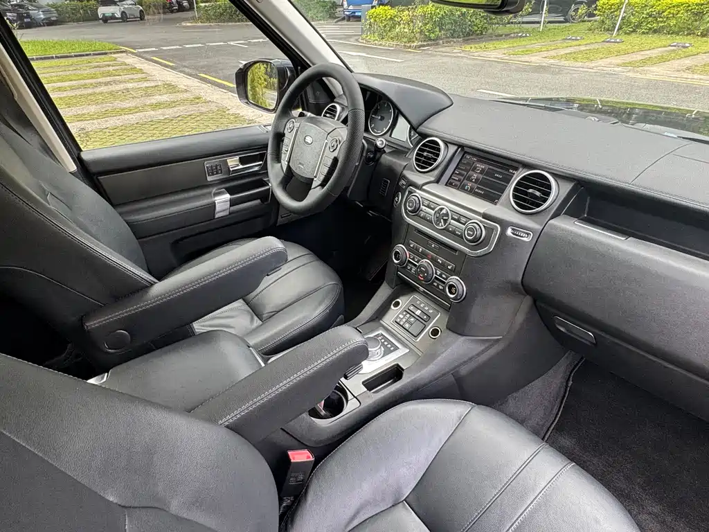 Land Rover Discovery — миниатюра 22