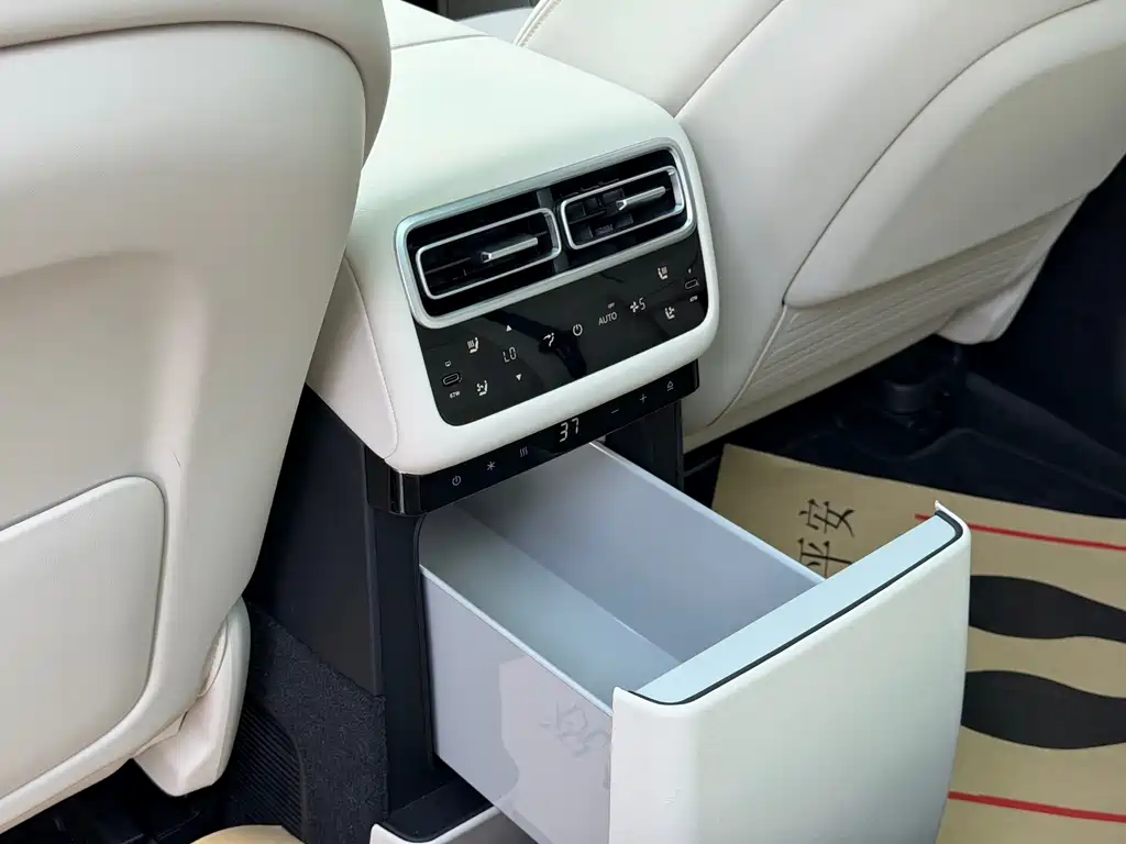 Li Auto Li L7 — миниатюра 19