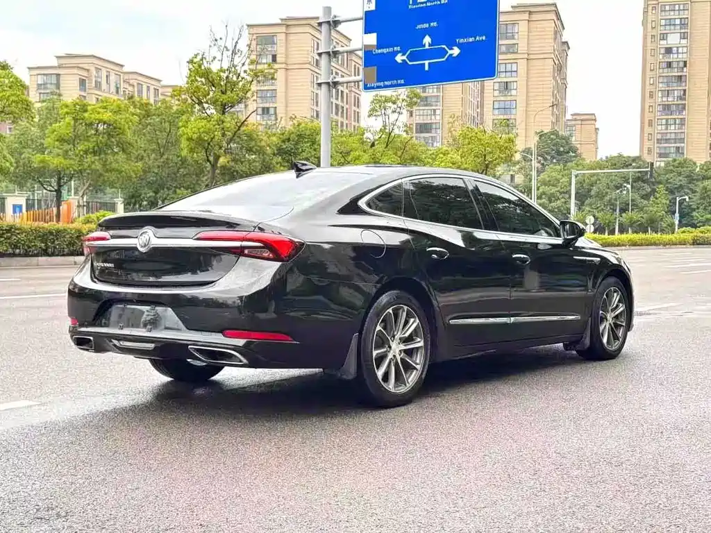 Buick LaCrosse — миниатюра 3