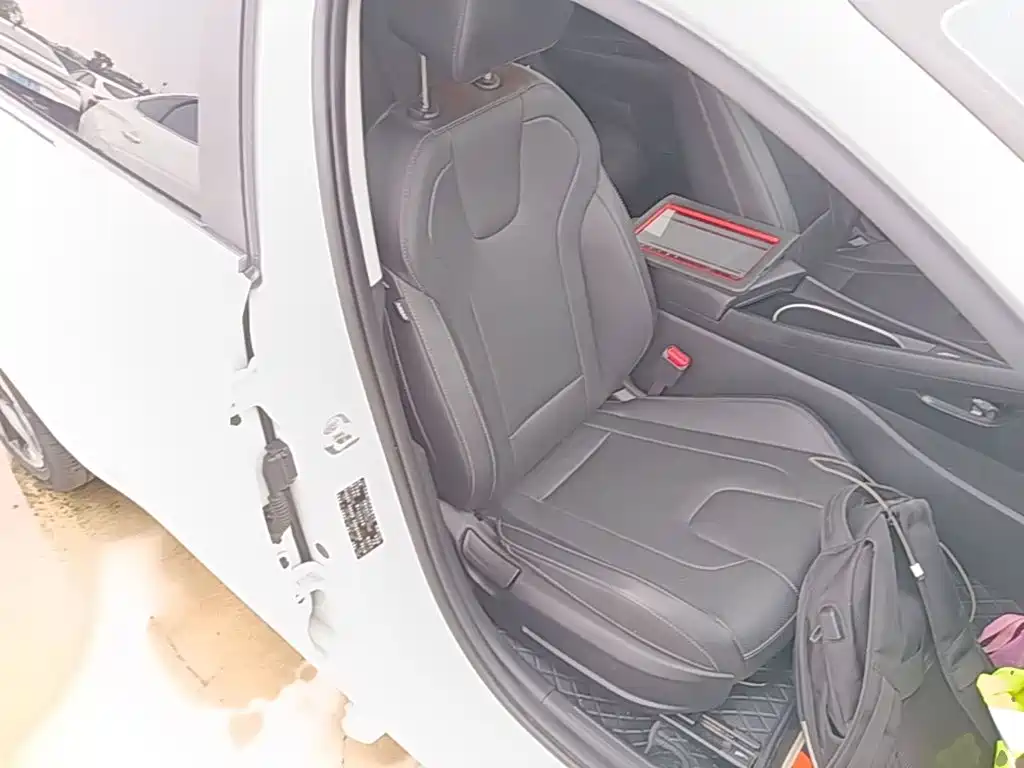 Hyundai Elantra — миниатюра 25