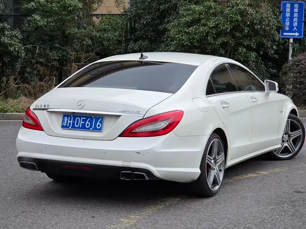 Mercedes-Benz CLS A MG 2012 AMG CLS 63