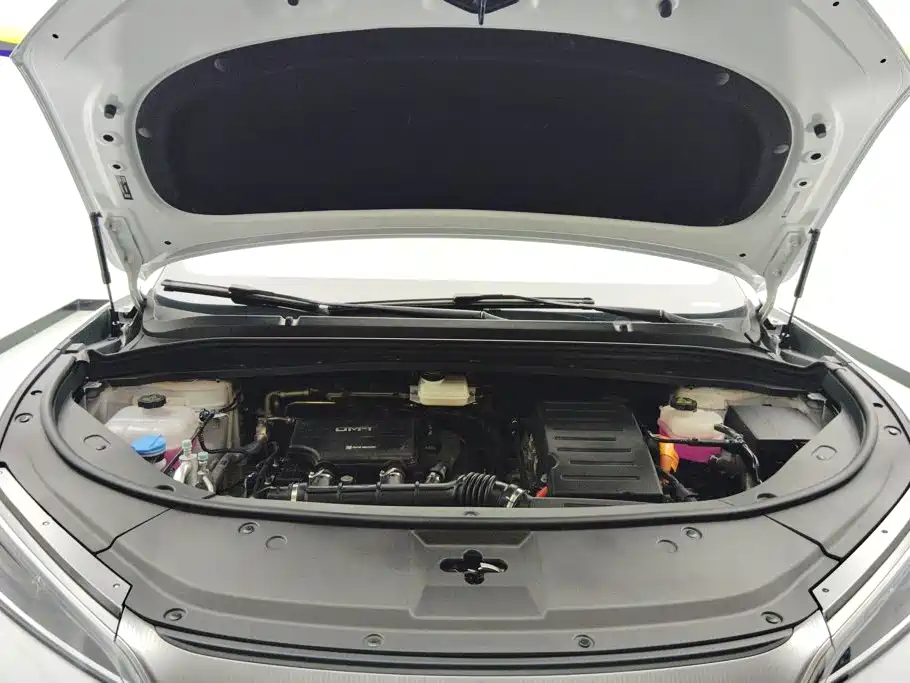 BYD L DM-i — миниатюра 10