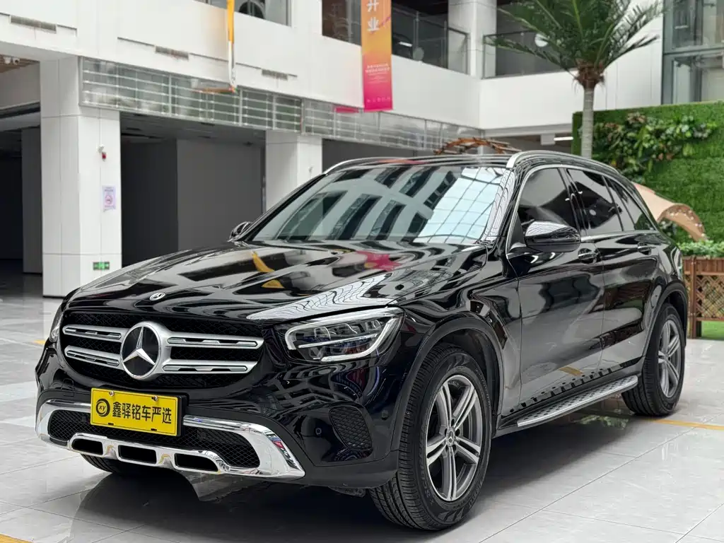 MERCEDES-BENZ GLC