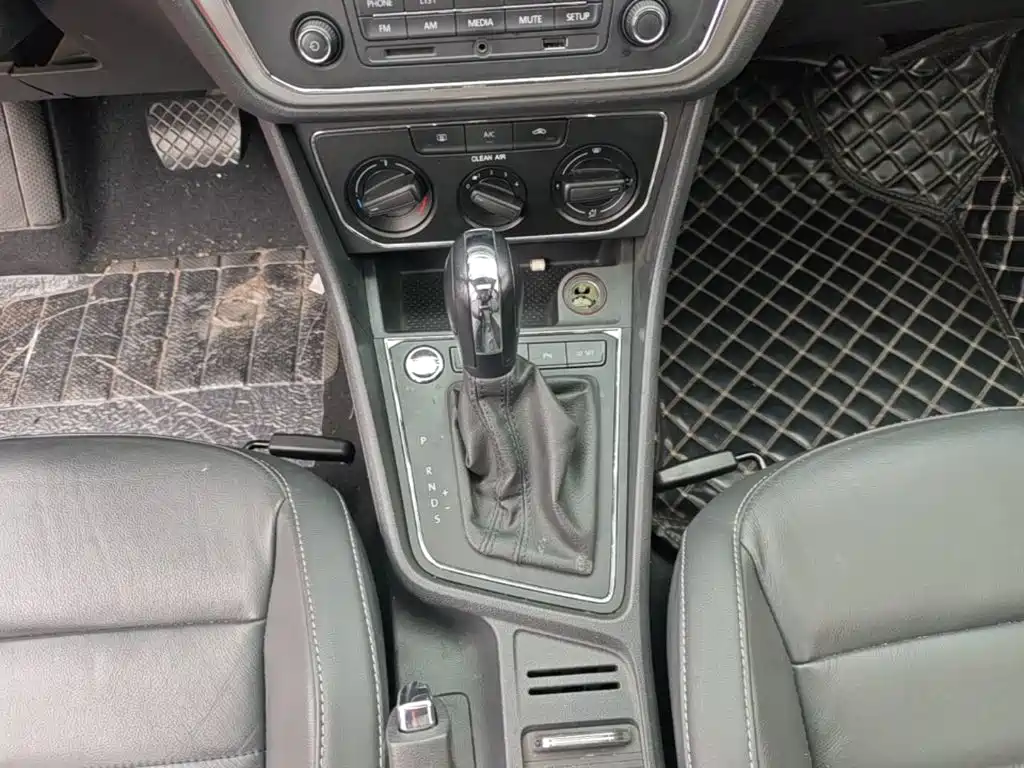 Volkswagen Lavida — миниатюра 14