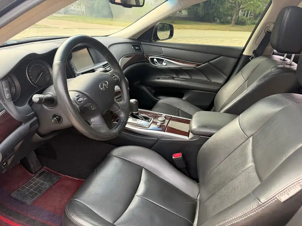 Infiniti Q70 — миниатюра 8