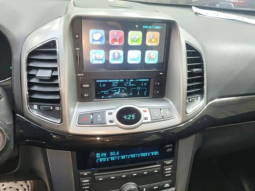 Chevrolet Captiva — миниатюра 13
