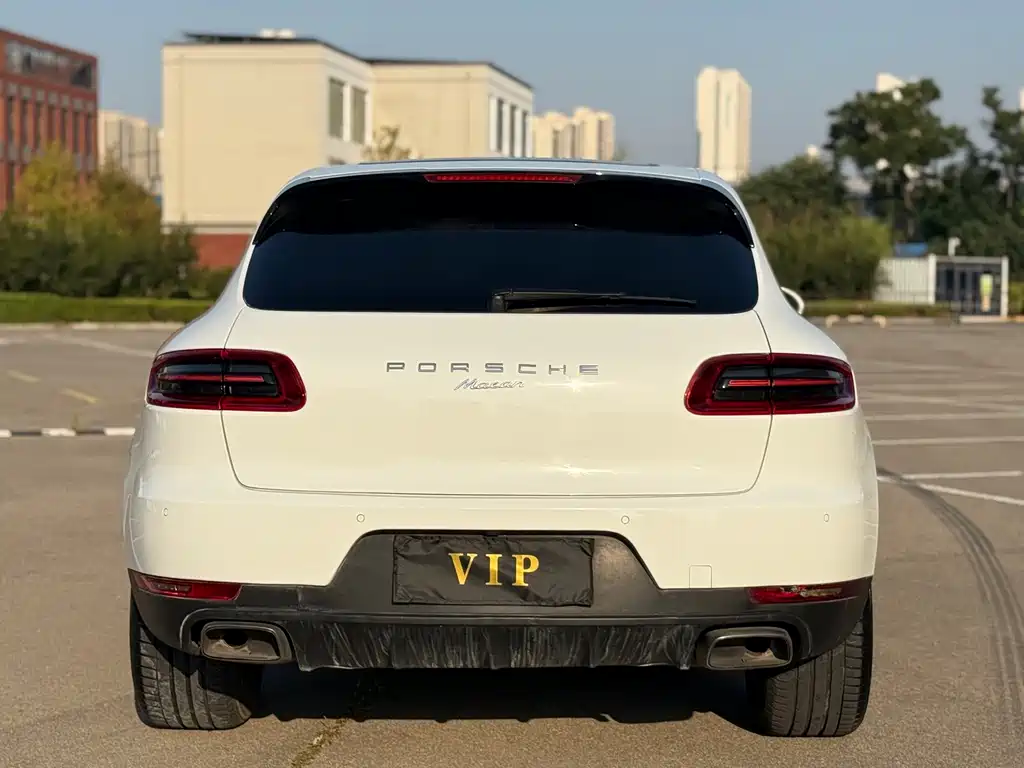 Porsche Macan — миниатюра 8