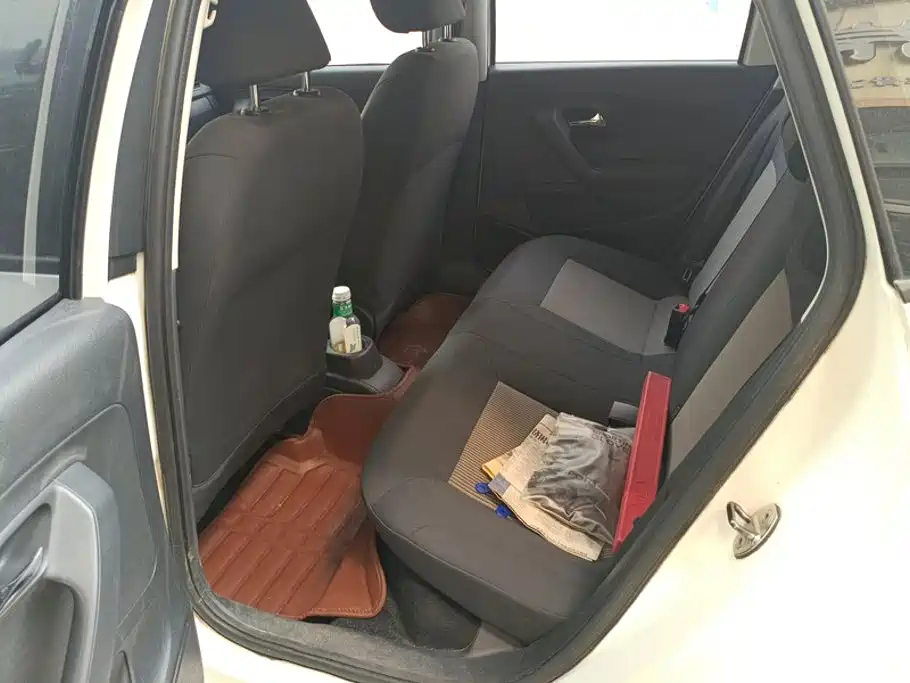 Volkswagen Polo — миниатюра 11