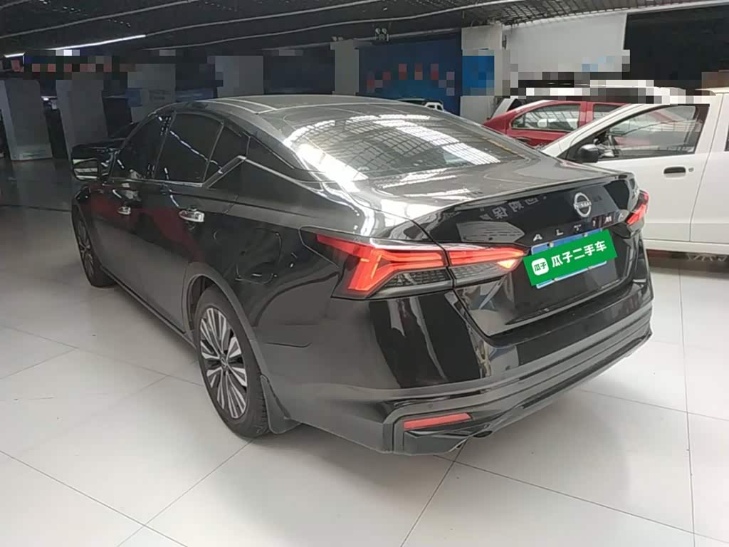 Nissan Teana 2.0 л 2023 г. Чёрный, пробег 23700 км