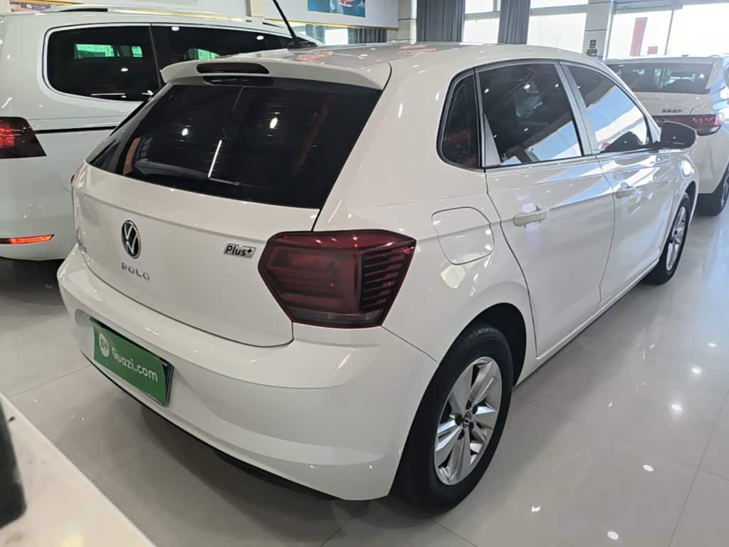 Volkswagen Polo 1.5 л 2021 г. Белый, пробег 22200 км
