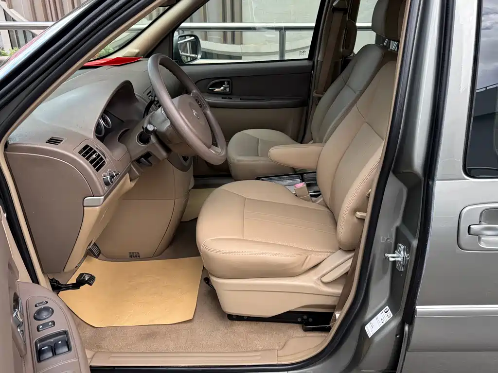 Buick GL8 — миниатюра 5
