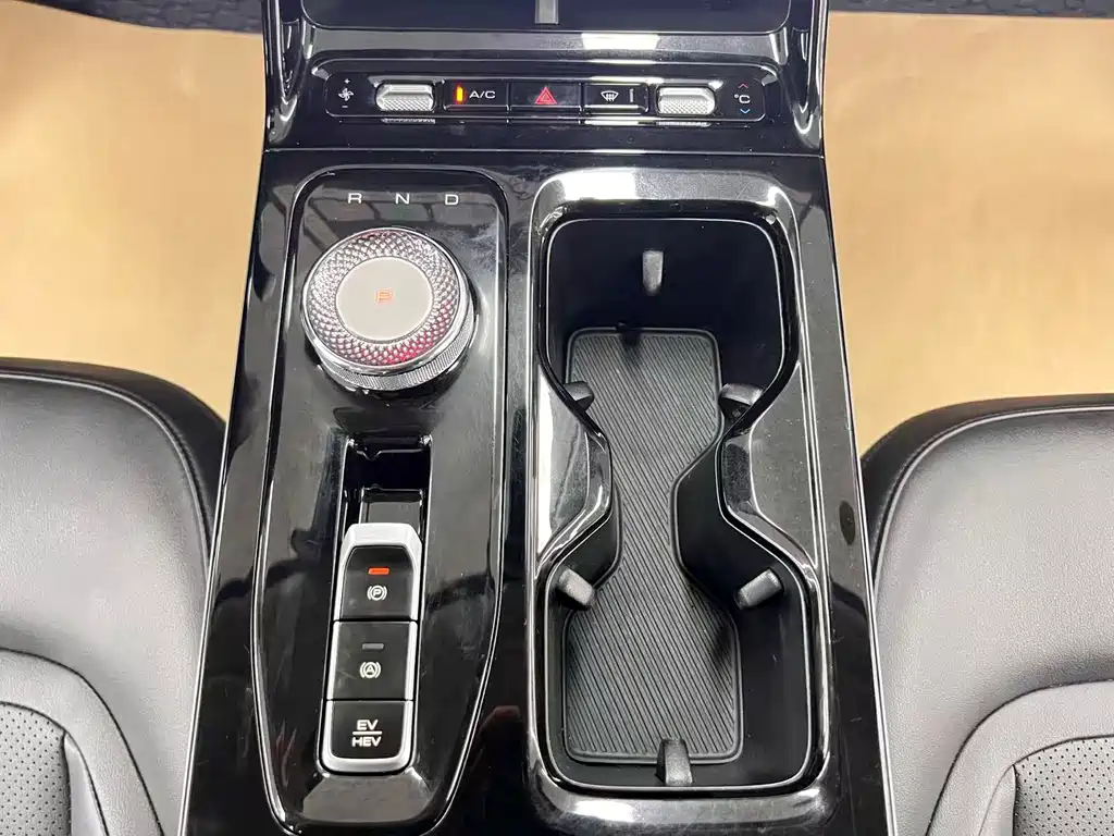 Wuling Xingguang — миниатюра 16