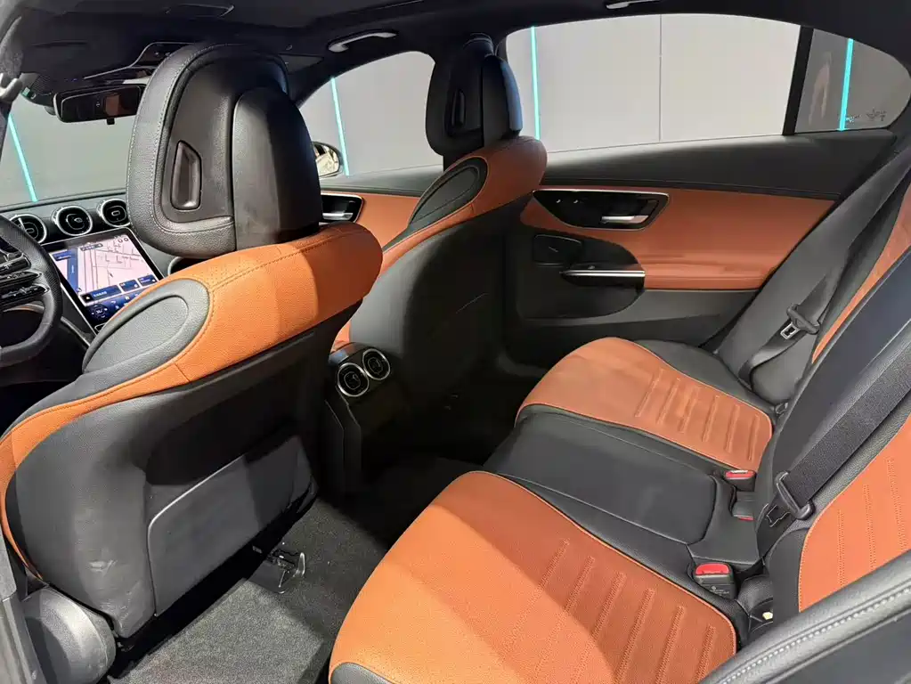 Mercedes-Benz C-Class — миниатюра 10
