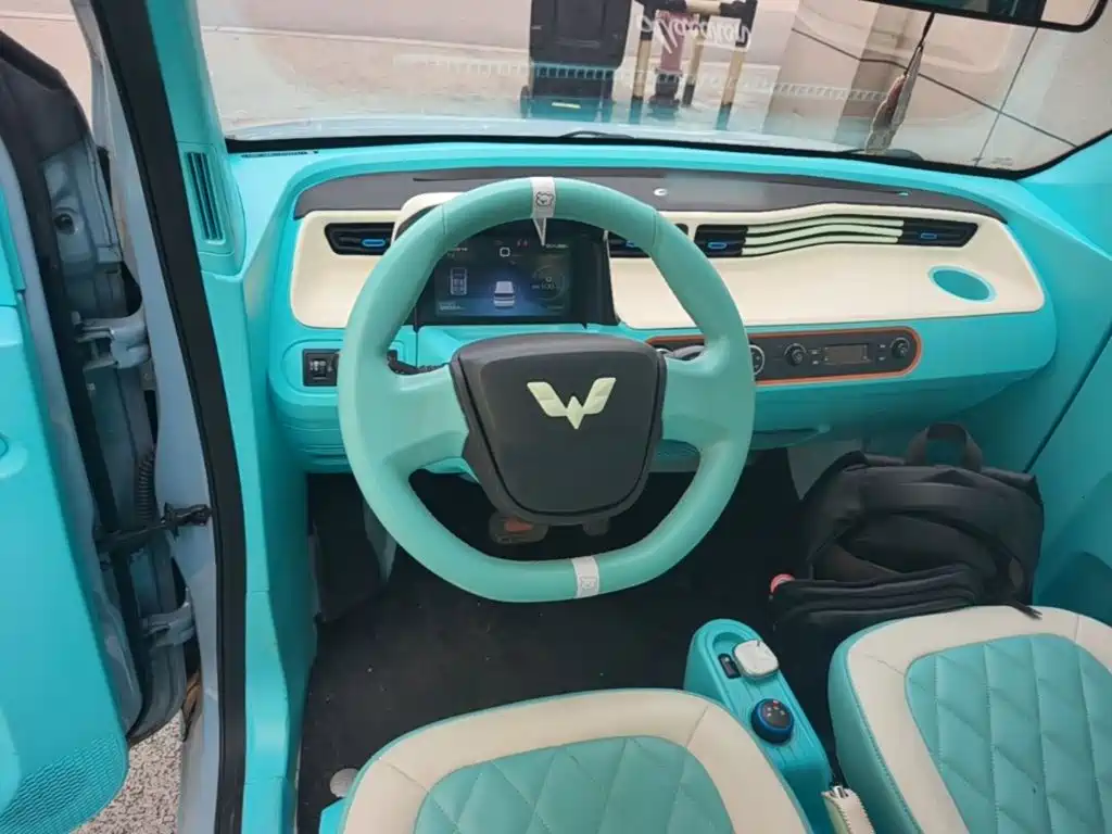 Wuling MINIEV — миниатюра 11