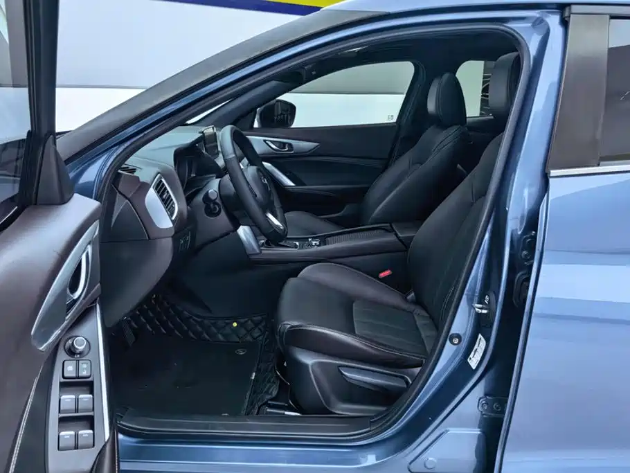 Mazda CX-4 — миниатюра 9
