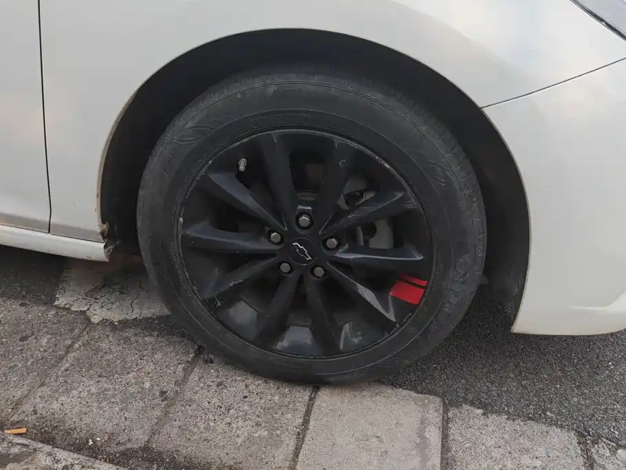 Chevrolet Cruze — миниатюра 6