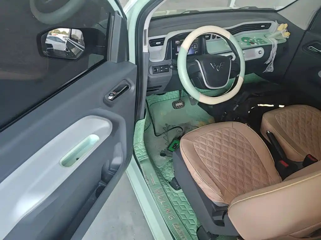 Wuling MINIEV — миниатюра 16