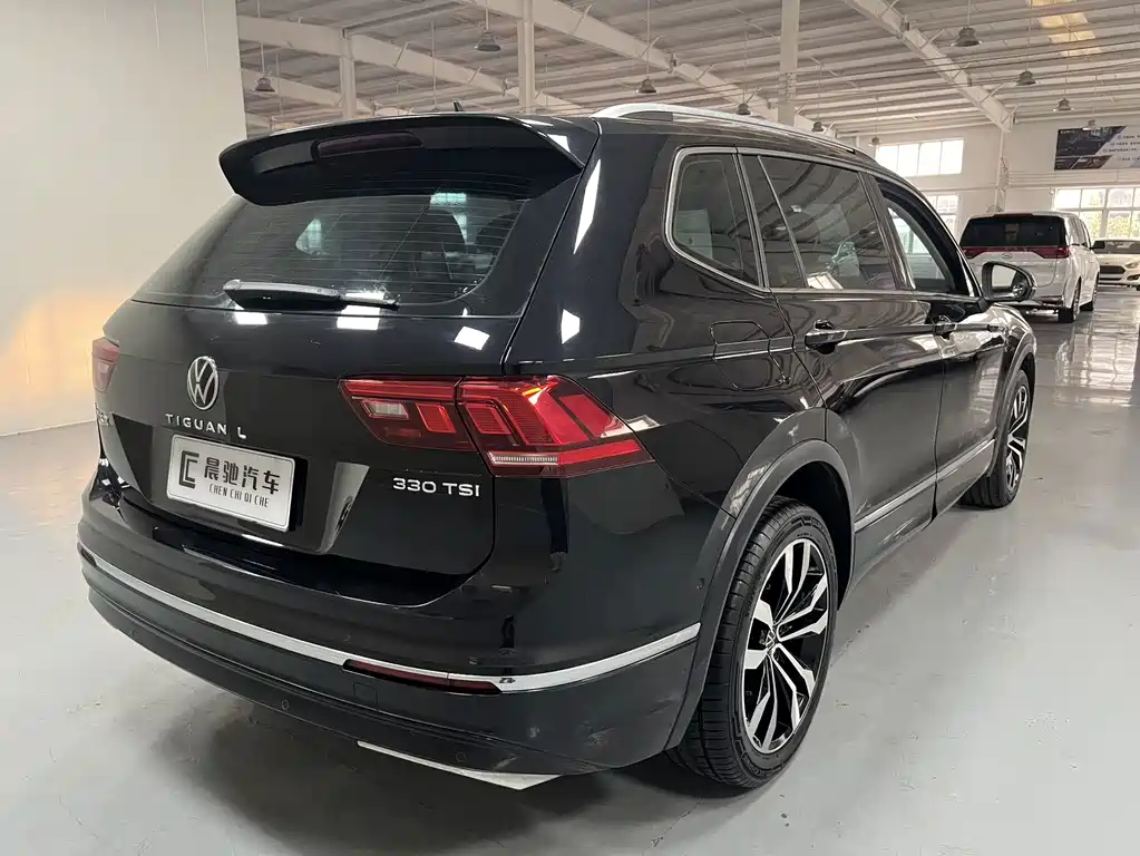 Volkswagen Tiguan L — миниатюра 4