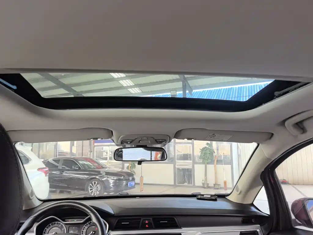 Geely Vision X3 — миниатюра 18