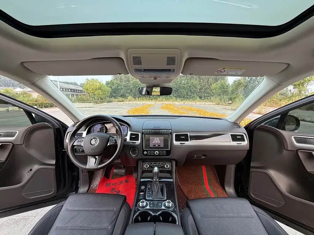 Volkswagen Touareg — миниатюра 10