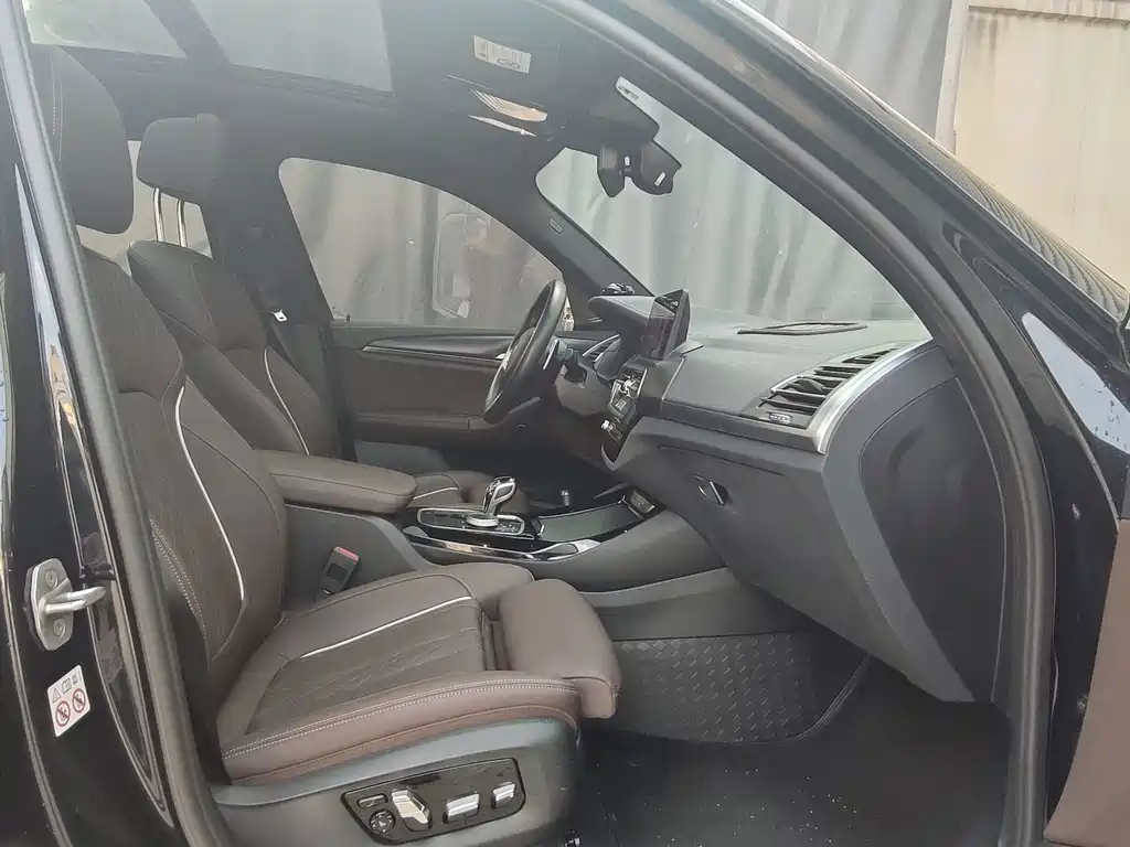 BMW X3 — миниатюра 9