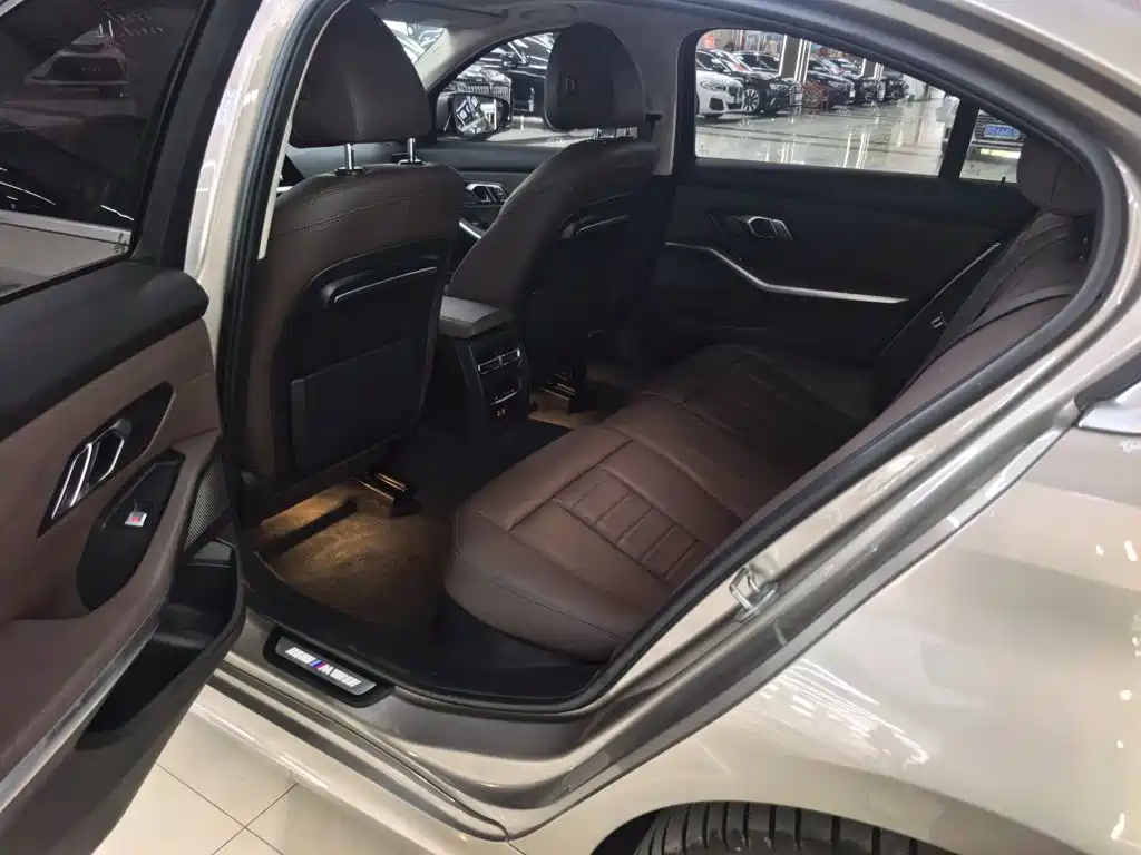 BMW 3 Series — миниатюра 4