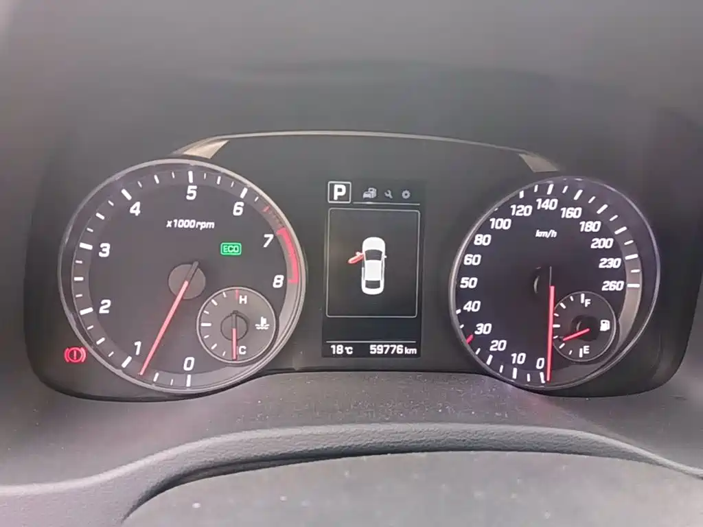 Hyundai Elantra — миниатюра 12