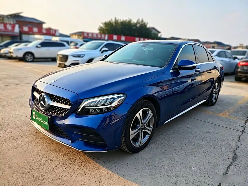 Mercedes-Benz C-Class — миниатюра 2