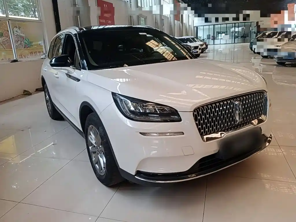 Lincoln Corsair — миниатюра 4