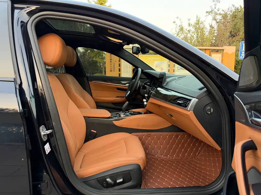 BMW 5 Series — миниатюра 22