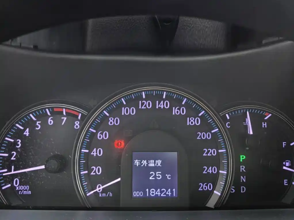 Toyota Crown — миниатюра 9